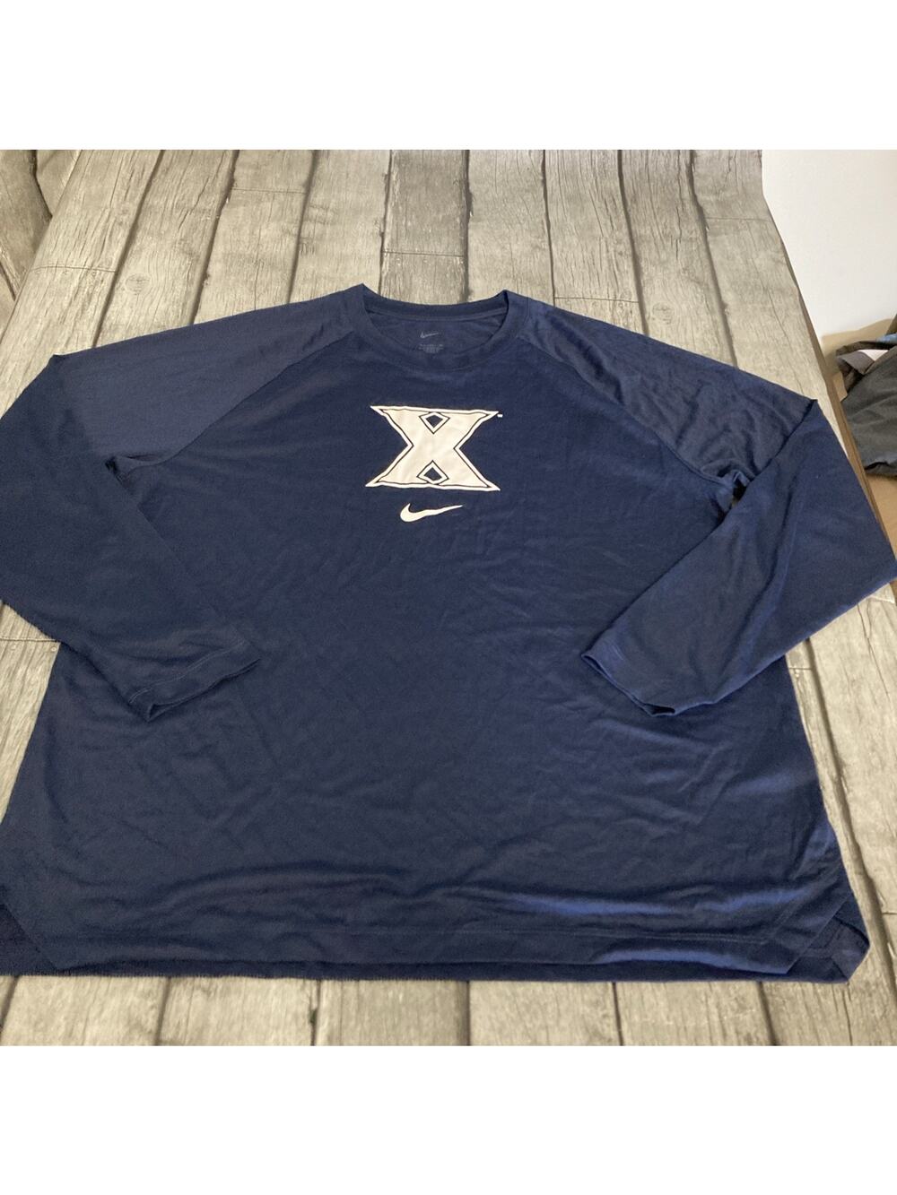 NWT Men’s Nike Xavier Musketeers Spotlight Raglan Dri Fit LS Tee XL Navy X-Large